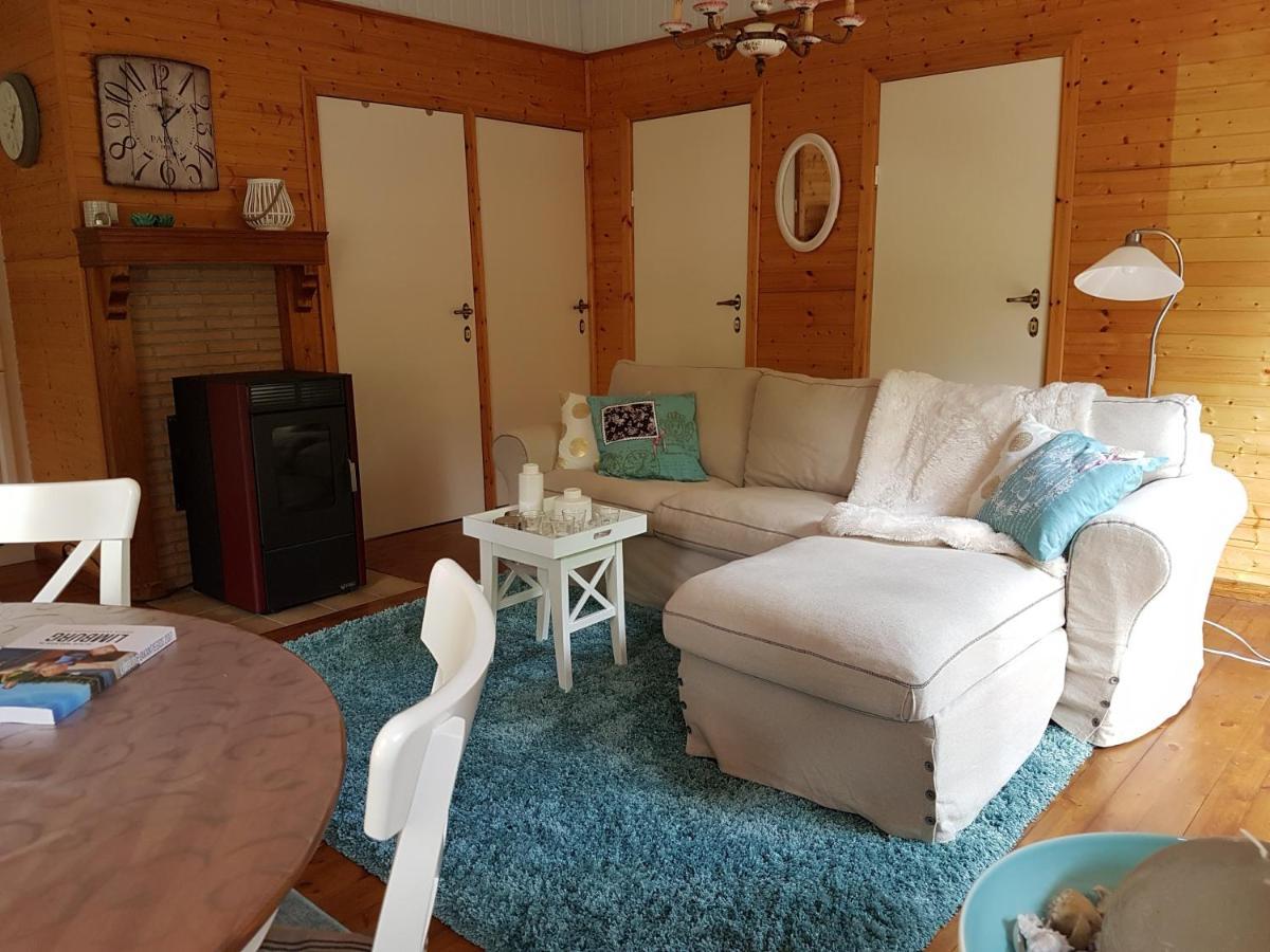 Charme Chalet Zutendaal Εξωτερικό φωτογραφία